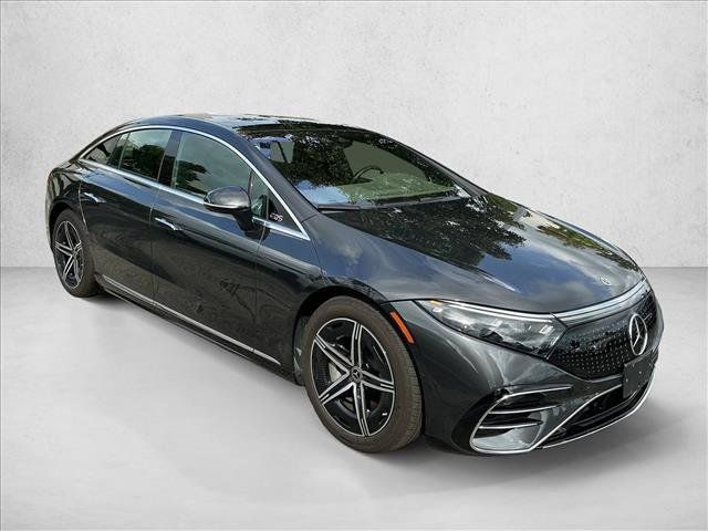 Used 2024 Mercedes-Benz EQS 450+ 4MATIC Sedan image 3