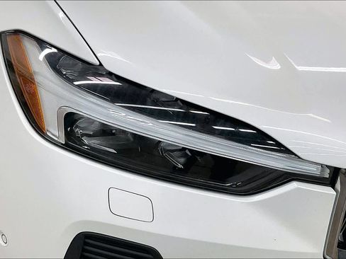 Used 2022 Volvo XC60 B5 Inscription w/ Advanced Package image 29