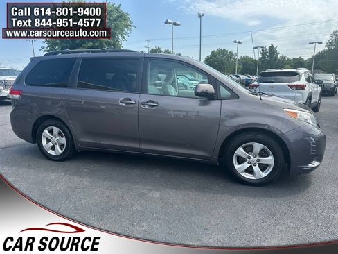 Used 2013 Toyota Sienna LE w/ Towing Pkg FWD image 10