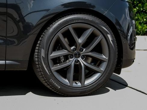 New 2026 Land Rover Range Rover Sport SE AWD/4WD image 70
