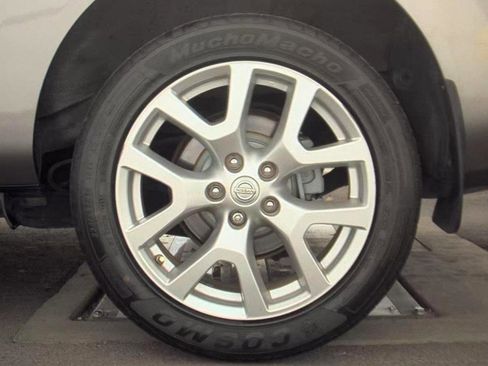 Used 2011 Nissan Rogue SV w/ SL Pkg image 7