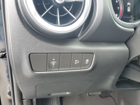 Used 2022 Hyundai Kona SEL image 15