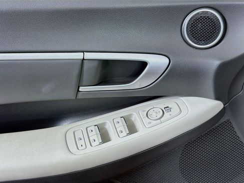 Used 2025 Hyundai Sonata SEL FWD image 15