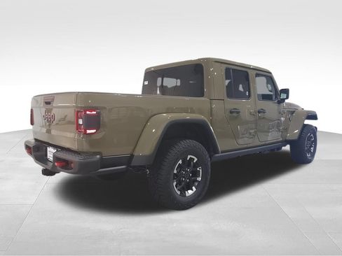 New 2026 Jeep Gladiator Rubicon w/ Steel Power Dome Hood Package AWD/4WD image 8