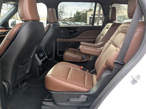Used 2022 Lincoln Aviator Reserve image 21