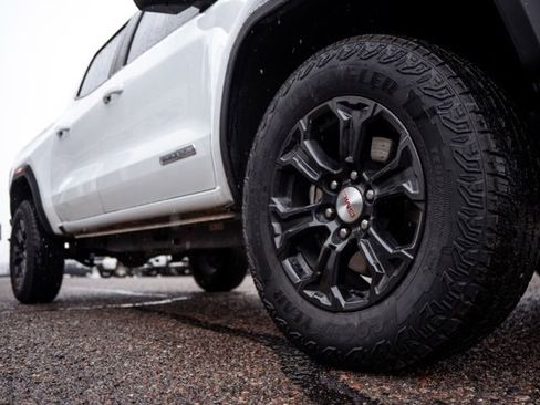 Used 2023 GMC Canyon Elevation image 13