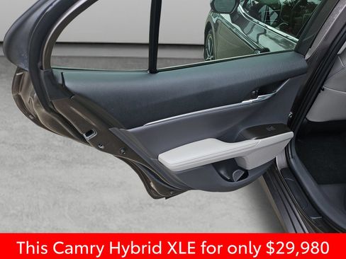 Used 2023 Toyota Camry XLE FWD image 35