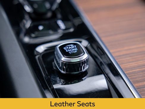 Used 2023 Volvo XC60 T8 Ultimate image 22