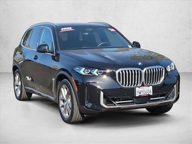 Used 2026 BMW X5 xDrive50e AWD/4WD image 3