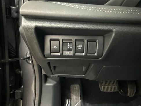 Used 2025 Subaru Outback Limited XT AWD/4WD image 35