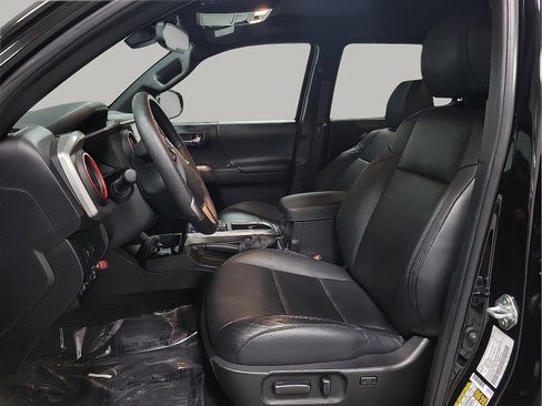 Certified 2023 Toyota Tacoma Limited w/ Nightshade Package image 10