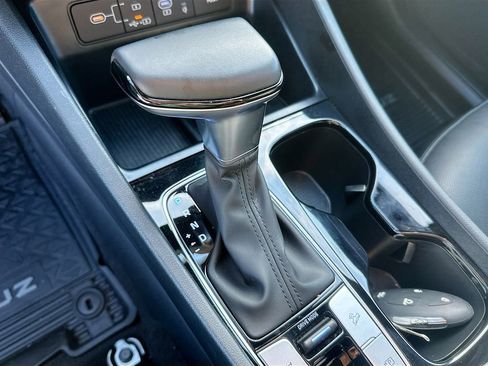 Used 2025 Hyundai Santa Cruz Limited image 17