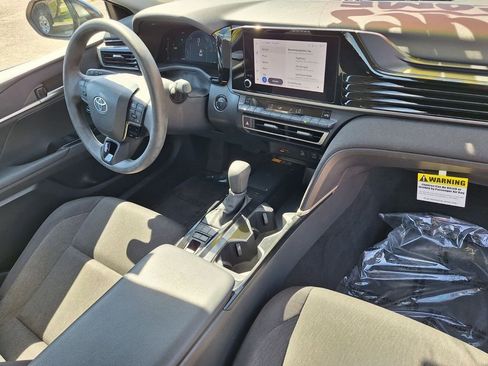 Used 2025 Toyota Camry LE FWD image 26