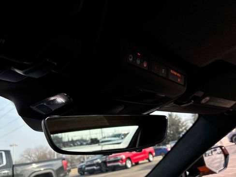 Certified 2022 Chevrolet Corvette Stingray Premium Conv w/ Z51 Performance Package image 31