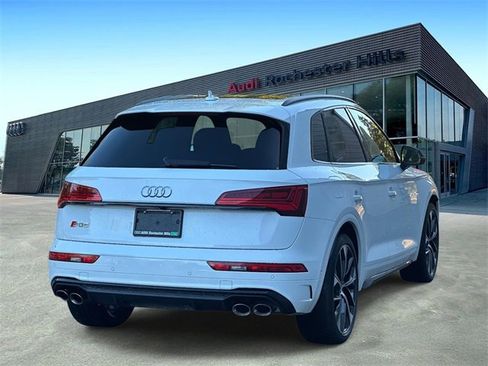 Used 2021 Audi SQ5 Prestige w/ Prestige Package image 5