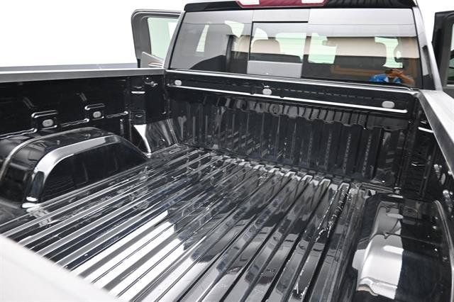 Used 2024 Chevrolet Silverado 1500 RST w/ Convenience Package II RWD image 20