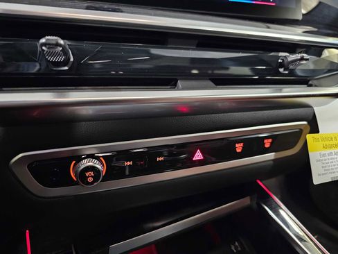 New 2026 BMW X7 M60i AWD/4WD image 18