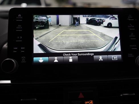 Used 2021 Honda Accord Touring image 32
