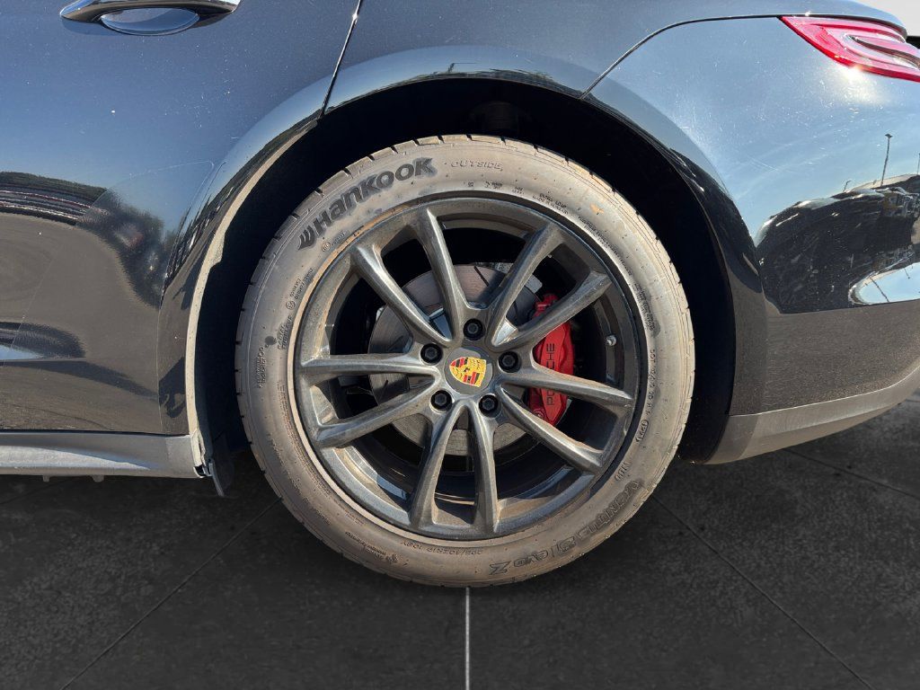 Used 2018 Porsche Panamera 4S w/ Premium Package Plus AWD/4WD image 9
