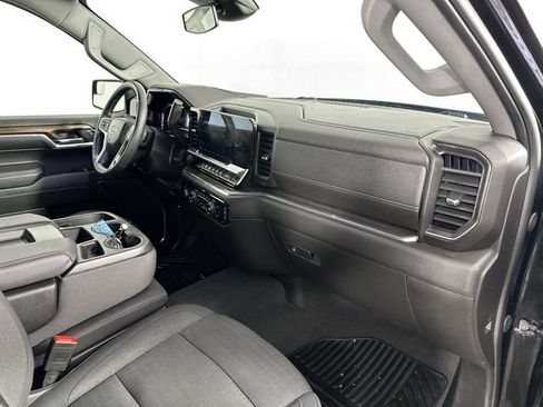 Used 2024 Chevrolet Silverado 1500 LT AWD/4WD image 25