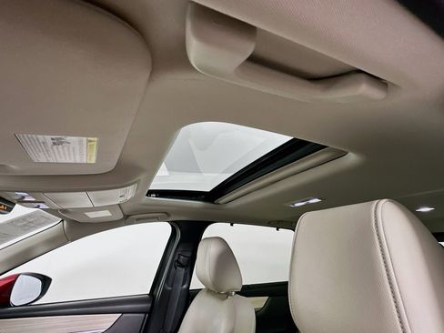 Certified 2024 MAZDA CX-90 Plug-In Hybrid w/ Preferred AWD/4WD image 22