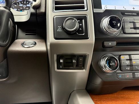 Used 2017 Ford F250 King Ranch w/ King Ranch Ultimate Package AWD/4WD image 41