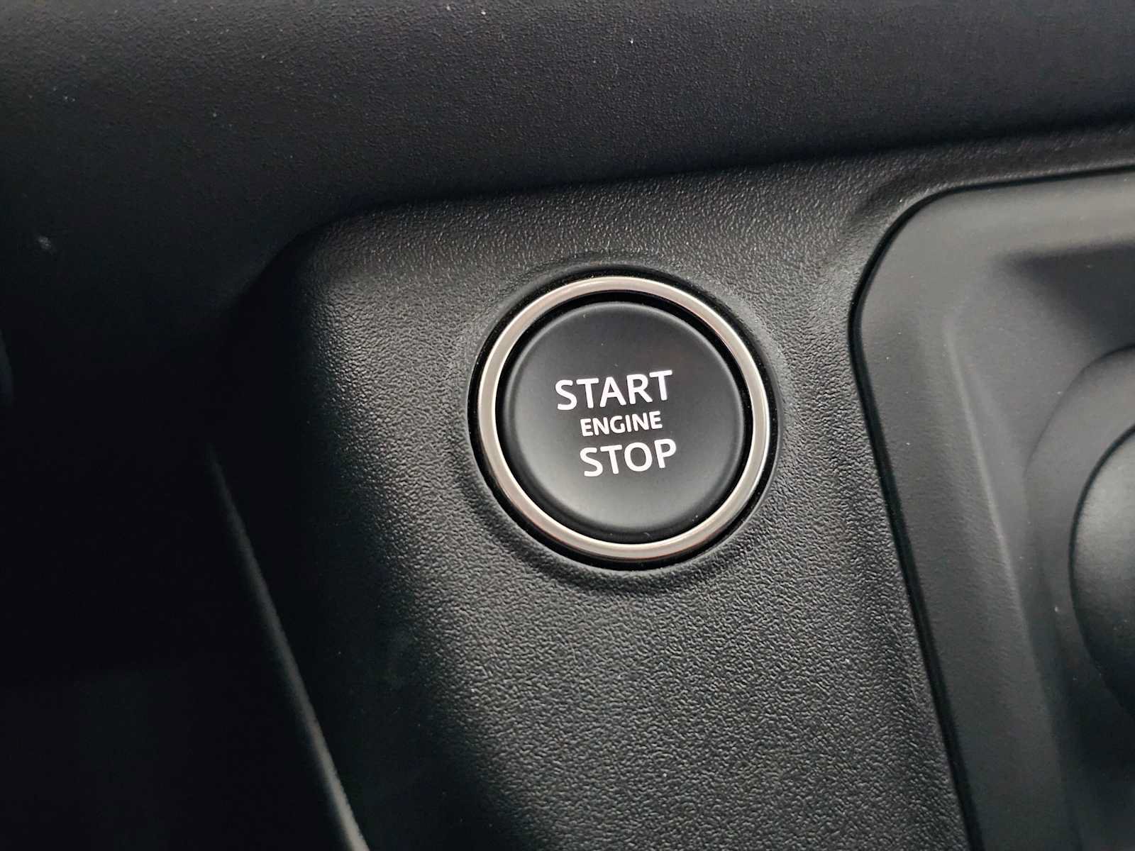 New 2024 Land Rover Defender 110 S AWD/4WD image 28