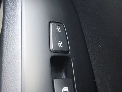 Used 2023 Kia Soul LX FWD image 22