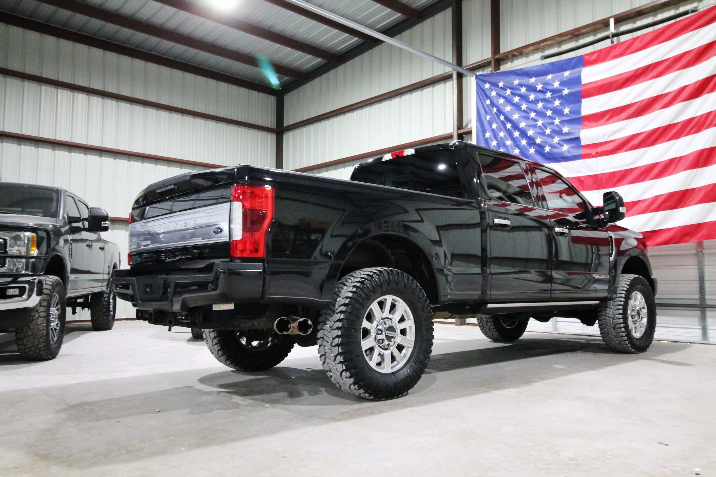 Used 2019 Ford F250 Limited AWD/4WD image 12