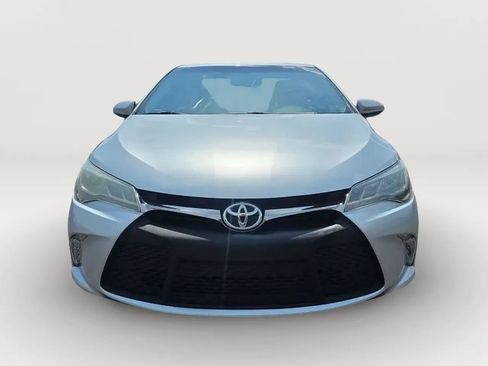Used 2015 Toyota Camry XSE FWD image 4