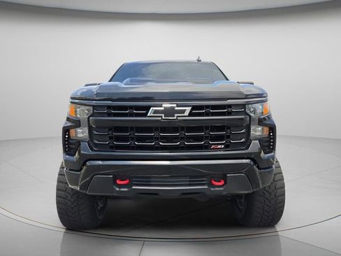 Used 2022 Chevrolet Silverado 1500 Custom Trail Boss w/ LPO, Dark Essentials Package AWD/4WD image 9