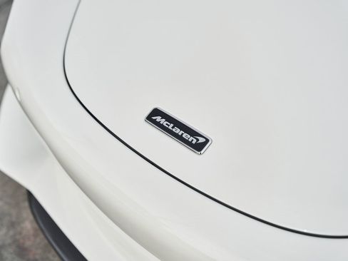 Used 2024 McLaren 750S image 8