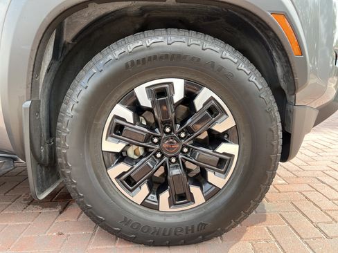 Used 2022 Nissan Frontier Pro-X RWD image 13