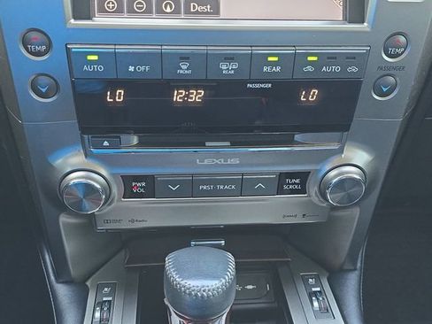 Used 2014 Lexus GX 460 w/ Premium Package AWD/4WD image 24