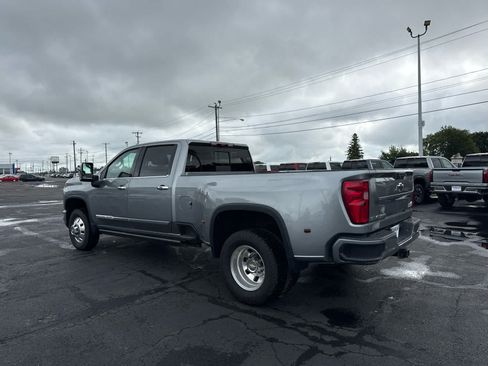 Certified 2025 Chevrolet Silverado 3500 High Country w/ Technology Package AWD/4WD image 3