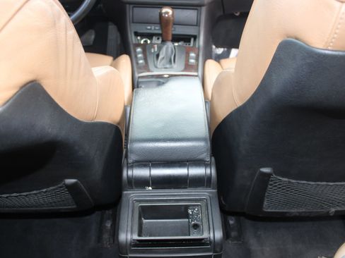 Used 2006 BMW 330Ci Convertible image 21