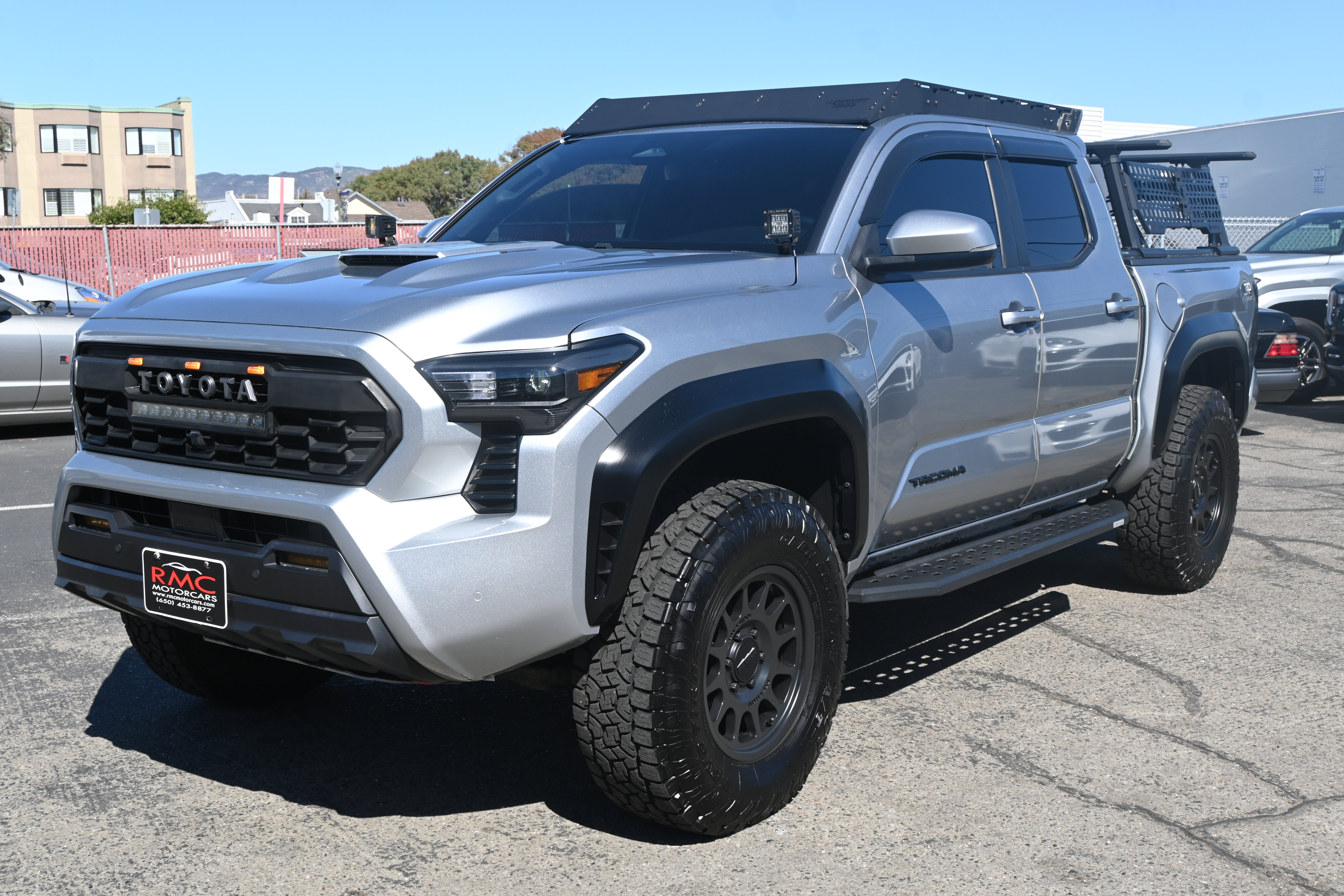 Used 2024 Toyota Tacoma TRD Sport w/ TRD Sport Upgrade Package AWD/4WD image 1