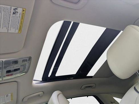 Used 2023 Genesis GV70 2.5T w/ Advanced Package image 16