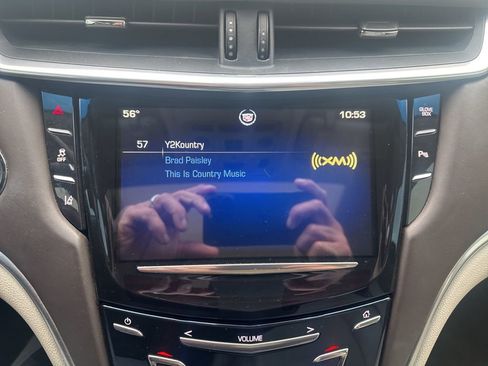 Used 2013 Cadillac XTS Platinum FWD image 11