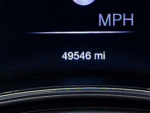 Used 2019 Jeep Grand Cherokee Laredo w/ 18" Wheel & 8.4" Radio Group AWD/4WD image 31