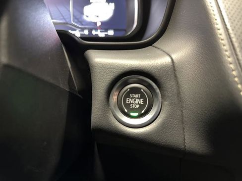 Used 2022 GMC Yukon SLT w/ SLT Premium Package image 24