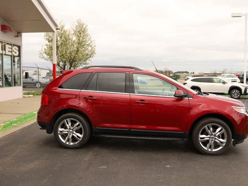 Used 2013 Ford Edge Limited w/ Driver Entry Pkg FWD image 4