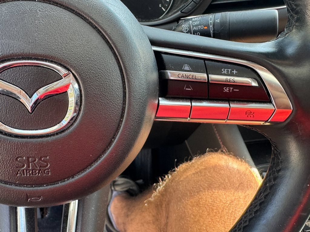 Used 2023 MAZDA MAZDA3 s FWD image 19