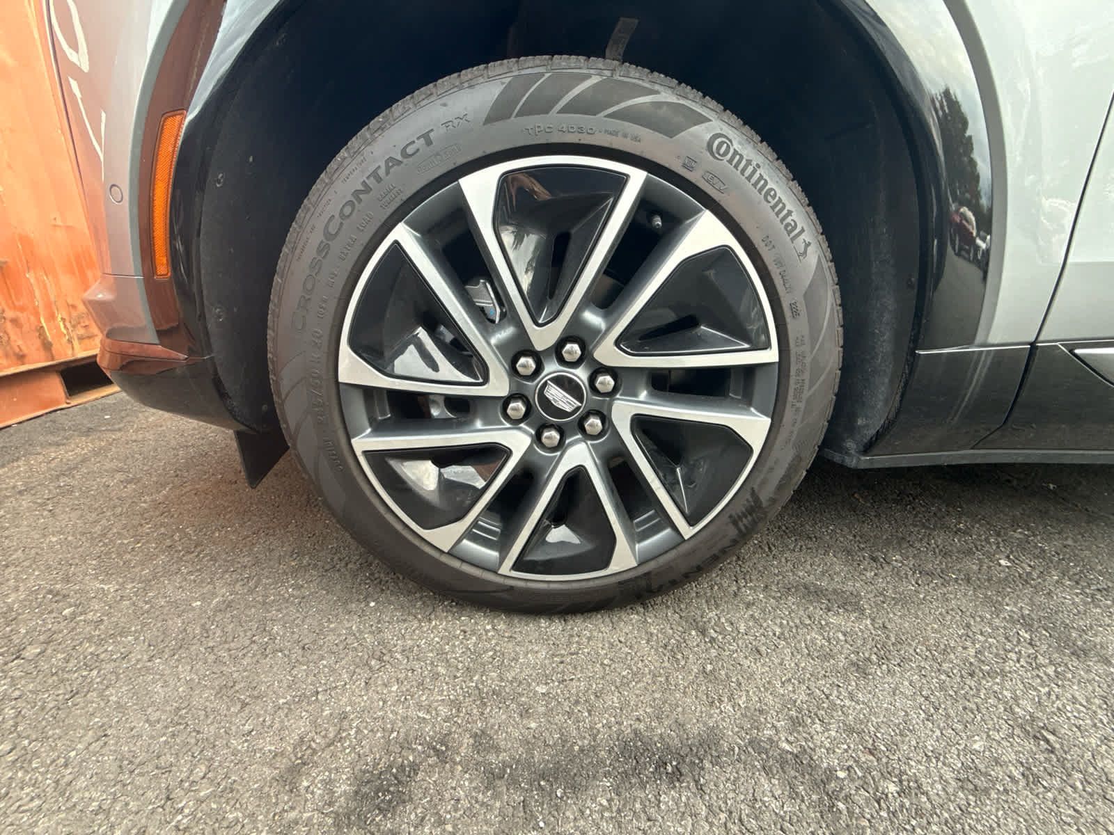 Used 2025 Cadillac Optiq Sport 1 w/ LPO, Floor Liner Package AWD/4WD image 13