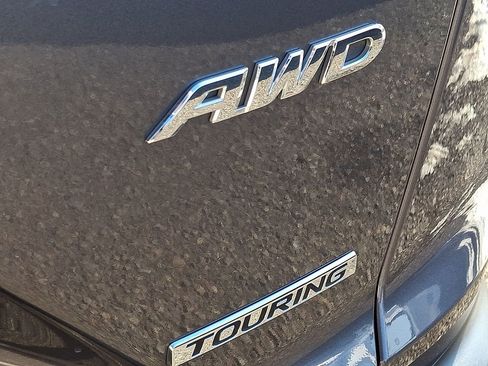 Used 2018 Honda CR-V Touring image 29