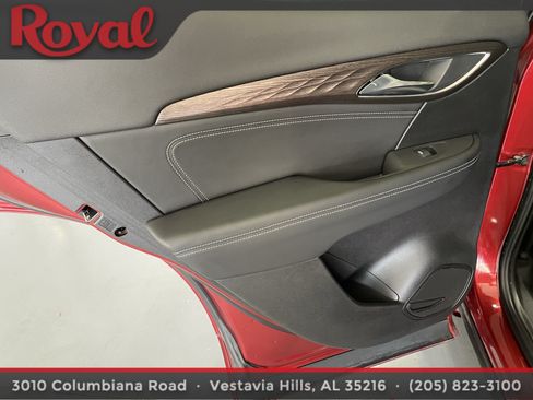 Used 2023 Buick Envision Avenir FWD image 10