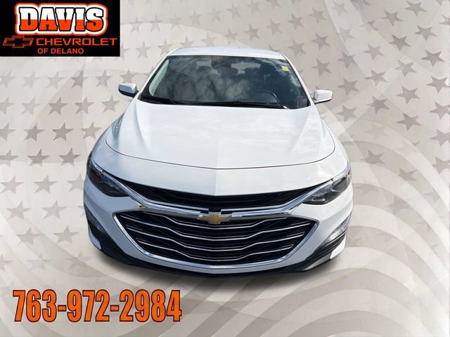 Used 2025 Chevrolet Malibu LT FWD image 2