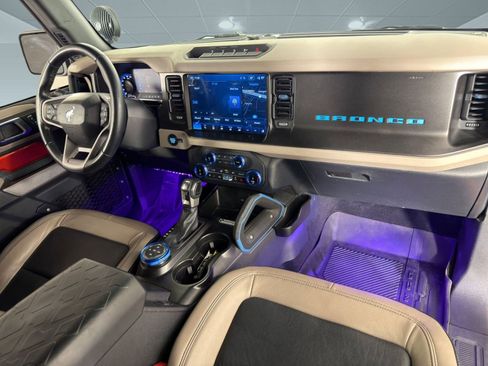 Used 2022 Ford Bronco Wildtrak image 20