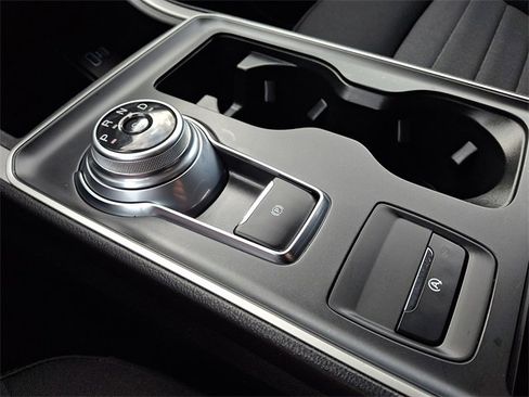 Used 2022 Ford Edge SE w/ Black Appearance Package image 14