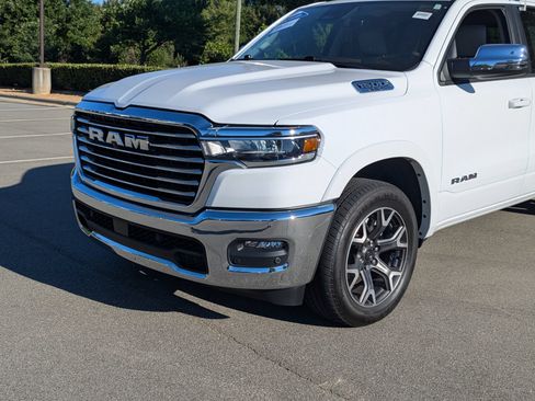 Used 2025 RAM 1500 Laramie AWD/4WD image 10